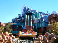 Universal's Island of Adventure - Dudley Do-Right's Rip Saw Falls