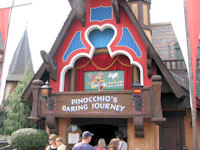 Disneyland - Pinocchio's Daring Journey