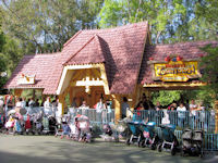 Disneyland - Disneyland Railroad Mickey's Toontown
